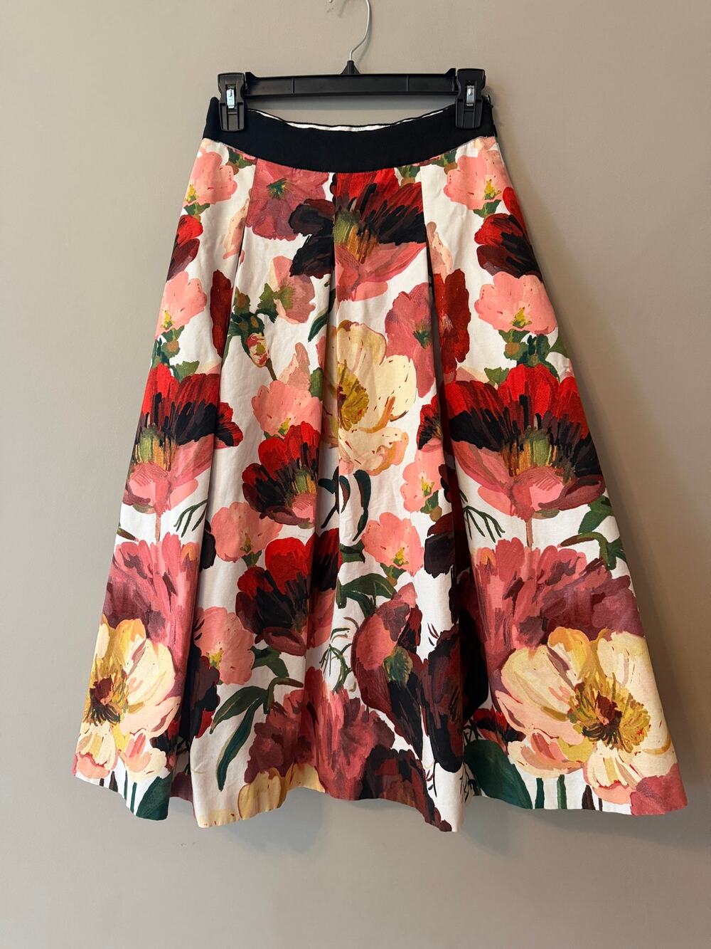 White House Black Market Floral Midi Skirt Size 2 Pleated Cotton Lined Side Zip